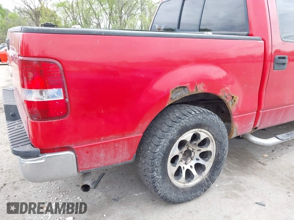 2005 Ford F-150 XLT with VIN 1FTPW12505FB56152, listed as a IAAI auction lot 42034990 with 257,822 mi miles. Bid and sale history available at carsss.com. Image 6.