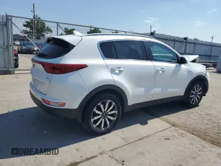 2017 Kia Sportage EX z VIN KNDPNCAC4H7245574, wystawiony jako Copart lot #62147555 z przebiegiem 135 244 mil mil oraz Szkoda całkowita • Salvage title. Historia ofert i sprzedaży dostępna na DreamBid. Obrazek 3.