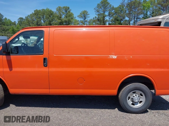 2017 Chevrolet Express Cargo Van with VIN 1GCWGAFF8H1329753, listed as a IAAI auction lot 42126110 with 187,569 mi miles. Bid and sale history available at carsss.com. Image 14.