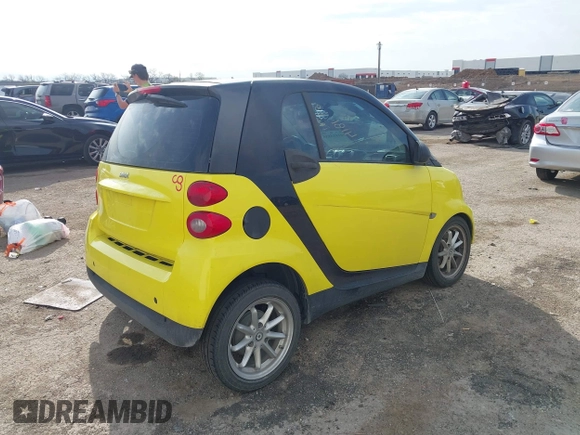 2008 Smart fortwo Pure with VIN WMEEJ31X38K201375, listed as a IAAI auction lot 41815885 with 122,100 mi miles and . Bid and sale history available at DreamBid. Image 4.