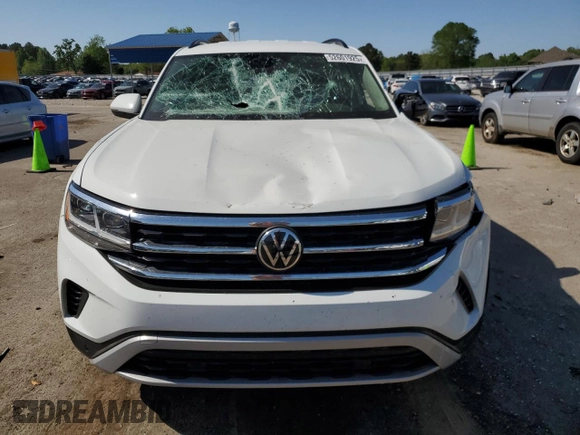 2023 Volkswagen Atlas SE with VIN 1V2WR2CA1PC530856, listed as a Copart auction lot 52601925 with 32,671 mi miles and Salvage title. Bid and sale history available at DreamBid. Image 5.