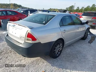 2009 Ford Fusion SEL with VIN 3FAHP08159R174628, listed as a IAAI auction lot 41886676 with 152,929 mi miles. Bid and sale history available at carsss.com. Image 4.