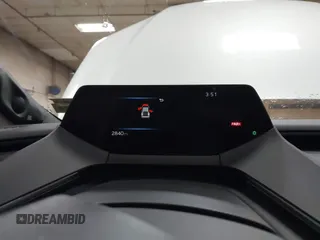 2024 Toyota Prius LE z VIN JTDADABU6R3024846, wystawiony jako IAAI lot #42256141 z przebiegiem 2 840 mil mil oraz . Historia ofert i sprzedaży dostępna na DreamBid. Obrazek 7.