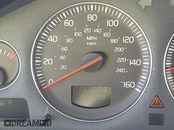 2005 Volvo XC70 with VIN YV1SZ592X51201853, listed as a IAAI auction lot 41655136 with 151,203 mi miles and . Bid and sale history available at DreamBid. Image 7.