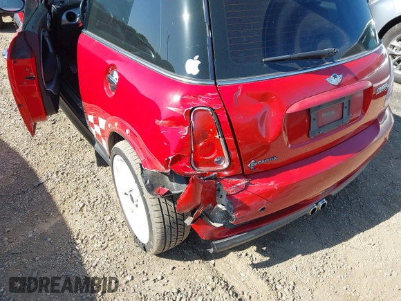 2005 MINI Hardtop S with VIN WMWRE33415TD92159, listed as a IAAI auction lot 42006711 with 110,935 mi miles and . Bid and sale history available at DreamBid. Image 6.