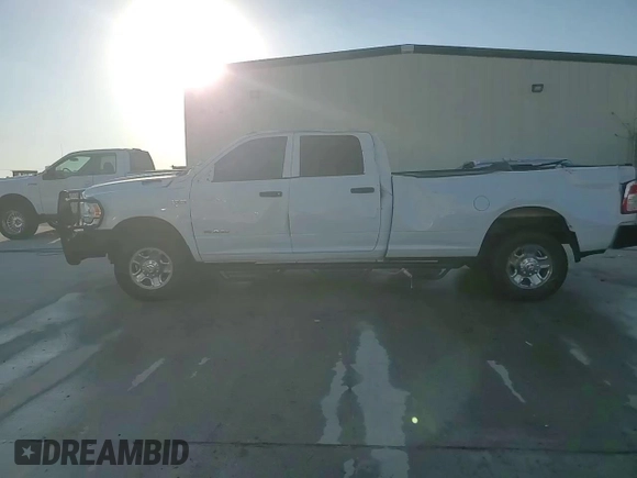 2019 Ram 2500 Tradesman with VIN 3C6UR5HJ4KG598892, listed as a Copart auction lot 72226384 with 75,723 mi miles and Salvage title. Bid and sale history available at DreamBid. Image 13.