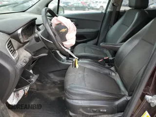 2022 Chevrolet Trax LT z VIN KL7CJPSM6NB523440, wystawiony jako Copart lot #60461905 z przebiegiem Nie podano mil oraz Szkoda całkowita • Salvage title. Historia ofert i sprzedaży dostępna na DreamBid. Obrazek 7.