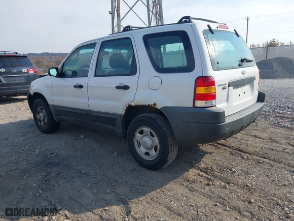 2003 Ford Escape XLS Popular with VIN 1FMYU92183KB46619, listed as a IAAI auction lot 40695244 with 0 mi miles. Bid and sale history available at carsss.com. Image 3.