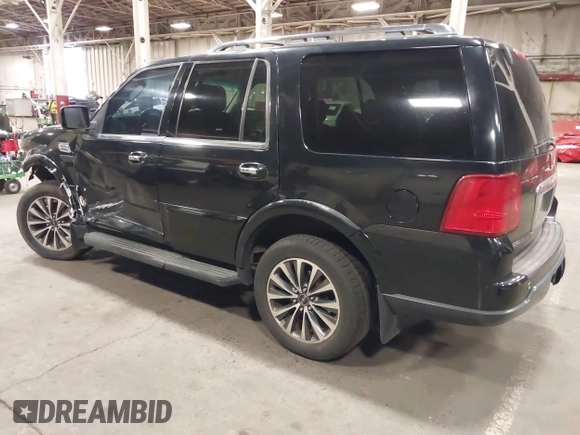 2005 Lincoln Navigator Luxury with VIN 5LMFU28545LJ01079, listed as a IAAI auction lot 41566735 with 217,878 mi miles. Bid and sale history available at carsss.com. Image 3.