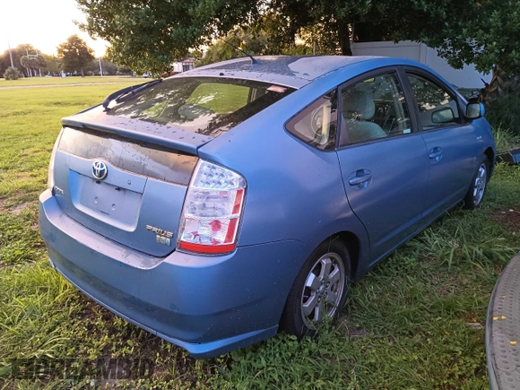2008 Toyota Prius with VIN JTDKB20U587709026, listed as a Copart auction lot 64868035 with 120,265 mi miles and Clean title. Bid and sale history available at DreamBid. Image 4.