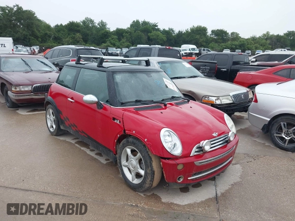 2005 MINI Hardtop with VIN WMWRC33415TJ67372, listed as a IAAI auction lot 42120875 with 153,727 mi miles and . Bid and sale history available at DreamBid. Image 1.