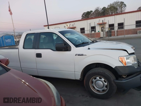 2013 Ford F-150 XL with VIN 1FTFX1CF0DKF21158, listed as a IAAI auction lot 41830271 with 311,990 mi miles and . Bid and sale history available at DreamBid. Image 13.