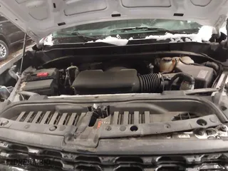 2019 Chevrolet Silverado 1500 Custom Trail Boss with VIN 3GCPYCEF6KG250539, listed as a IAAI auction lot 41592352 with 135,612 mi miles. Bid and sale history available at carsss.com. Image 10.