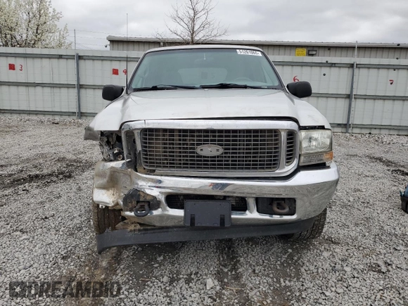 2002 Ford Excursion XLT with VIN 1FMNU41S22EC86209, listed as a Copart auction lot 51261065 with 202,942 mi miles and Salvage title. Bid and sale history available at DreamBid. Image 5.