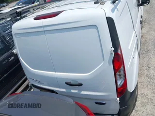 2020 Ford Transit Connect XL z VIN NM0LS7E27L1465767, wystawiony jako IAAI lot #42273676 z przebiegiem 147 820 mil mil oraz . Historia ofert i sprzedaży dostępna na DreamBid. Obrazek 16.