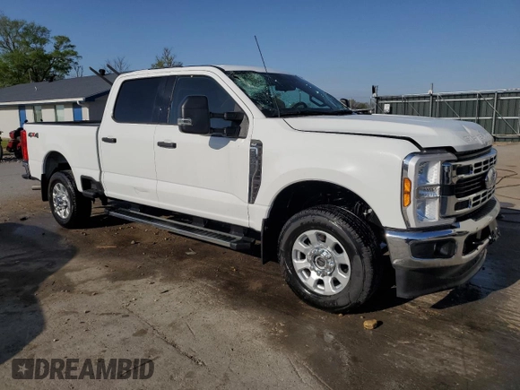2024 Ford F-250 XL with VIN 1FT7W2BN8REE21871, listed as a Copart auction lot 52509965 with 4,082 mi miles and Salvage title. Bid and sale history available at DreamBid. Image 4.