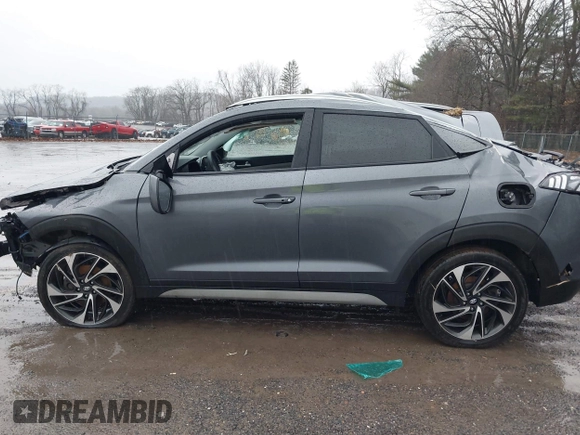 2019 Hyundai Tucson Ultimate with VIN KM8J3CAL8KU065577, listed as a IAAI auction lot 41214267 with 106,975 mi miles. Bid and sale history available at carsss.com. Image 14.