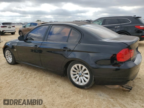 2009 BMW 3 Series 328i with VIN WBAPH77519NM29940, listed as a Copart auction lot 46677745 with 193,693 mi miles and Clean Title. Bid and sale history available at carsss.com. Image 2.