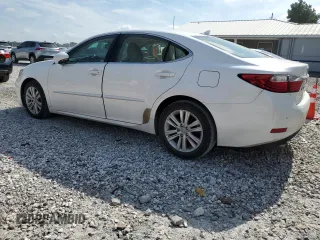 2014 Lexus ES 330 with VIN JTHBK1GG3E2105198, listed as a Copart auction lot 60158885 with 107,713 mi miles and Salvage title. Bid and sale history available at DreamBid. Image 2.