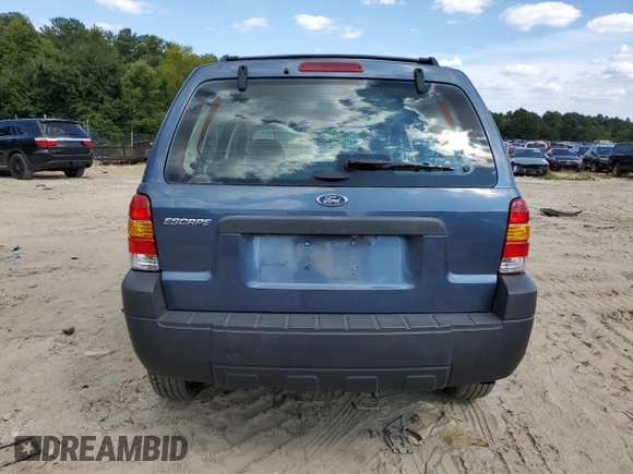 2005 Ford Escape XLS Value with VIN 1FMYU02Z95KB06800, listed as a Copart auction lot 68647114 with 204,081 mi miles and Salvage Title. Bid and sale history available at carsss.com. Image 6.