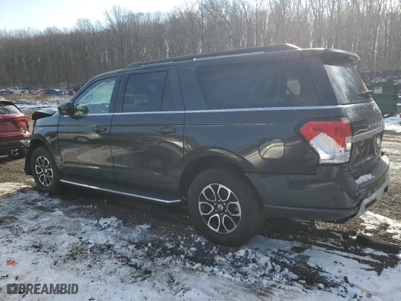 2023 Ford Expedition Max XLT with VIN 1FMJK1J88PEA16755, listed as a Copart auction lot 88242305 with NaN miles and Salvage Title. Bid and sale history available at carsss.com. Image 2.