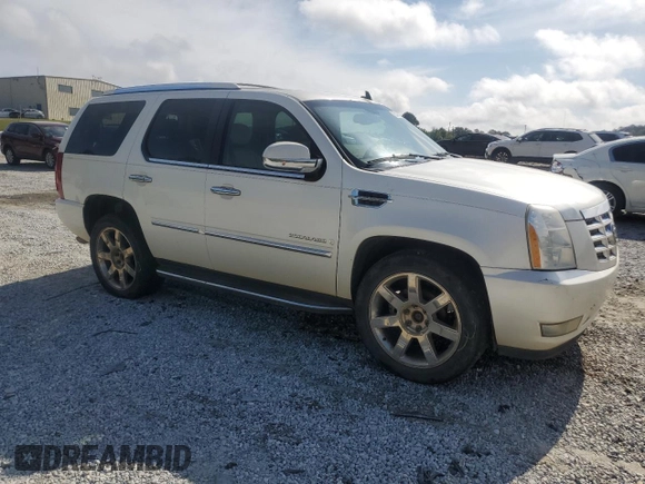 2007 Cadillac Escalade z VIN 1GYFK63837R244606, wystawiony jako Copart lot #53540425 z przebiegiem 163 146 mil mil oraz Szkody całkowita. Historia ofert i sprzedaży dostępna na DreamBid. Obrazek 4.