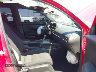 2024 Honda HR-V Sport with VIN 3CZRZ2H53RM728067, listed as a IAAI auction lot 42139736 with 24,451 mi miles and . Bid and sale history available at DreamBid. Image 5.