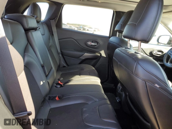 2019 Jeep Cherokee Latitude Plus with VIN 1C4PJLLB5KD479411, listed as a Copart auction lot 47528525 with 76,478 mi miles and Salvage Title. Bid and sale history available at DreamBid. Image 10.