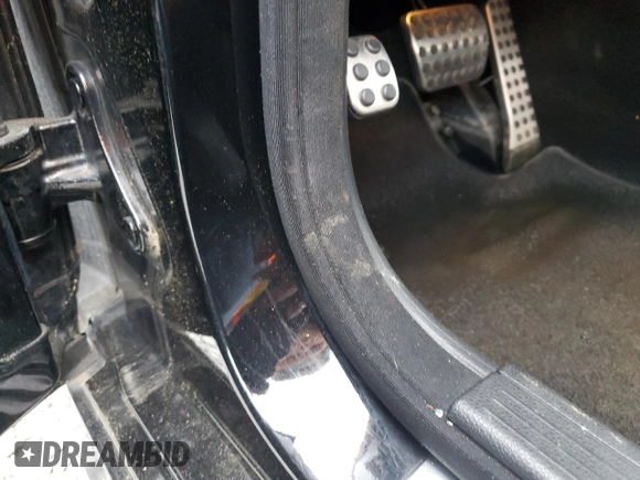 2009 Mercedes-Benz C 300 Sport with VIN WDDGF54X49R058533, listed as a Copart auction lot 48372405 with 117,807 mi miles and Salvage Title. Bid and sale history available at DreamBid. Image 12.