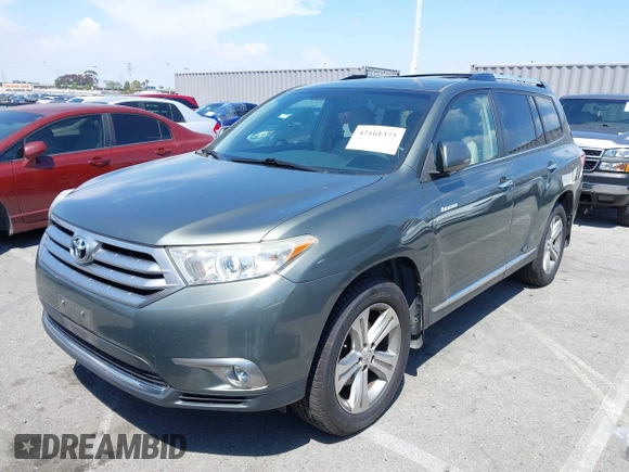 2013 Toyota Highlander Limited z VIN 5TDYK3EH6DS108655, wystawiony jako IAAI lot #42161375 z przebiegiem 138 670 mil mil oraz . Historia ofert i sprzedaży dostępna na DreamBid. Obrazek 6.