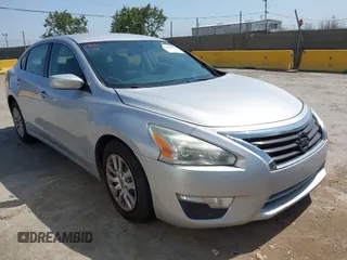 2015 Nissan Altima SV z VIN 1N4AL3AP0FC183986, wystawiony jako IAAI lot #42430696 z przebiegiem 150 694 mil mil oraz . Historia ofert i sprzedaży dostępna na DreamBid. Obrazek 1.