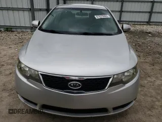 2011 Kia Forte EX with VIN KNAFU4A24B5449092, listed as a Copart auction lot 61679584 with 129,196 mi miles and Non Repairable. Bid and sale history available at carsss.com. Image 5.