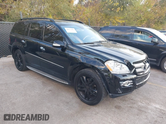 2008 Mercedes-Benz GL-Class 4.6L with VIN 4JGBF71E78A380644, listed as a IAAI auction lot 40677495 with 207,216 mi miles. Bid and sale history available at carsss.com. Image 1.