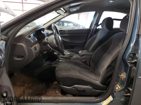 2006 Chrysler Sebring with VIN 1C3AL56T56N168582, listed as a Copart auction lot 61841934 with 139,969 mi miles and Clean Title. Bid and sale history available at DreamBid. Image 7.