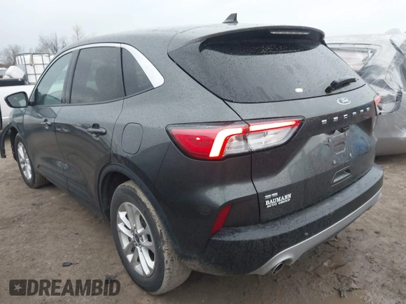 2020 Ford Escape SE with VIN 1FMCU0G66LUC77076, listed as a IAAI auction lot 41928130 with 61,637 mi miles and . Bid and sale history available at carsss.com. Image 3.