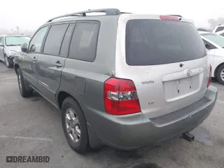 2005 Toyota Highlander with VIN JTEGP21A450073551, listed as a IAAI auction lot 41677182 with 151,125 mi miles. Bid and sale history available at carsss.com. Image 3.
