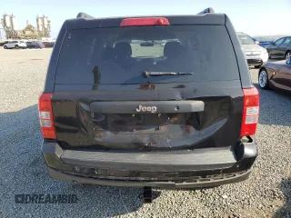 2012 Jeep Patriot Sport with VIN 1C4NJPBA6CD530505, listed as a Copart auction lot 62421155 with 155,496 mi miles and Salvage title. Bid and sale history available at DreamBid. Image 6.
