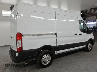 2023 Ford Transit Cargo with VIN 1FTBR2C88PKB34880, listed as a Copart auction lot 43930185 with 31,087 mi miles and Clean title. Bid and sale history available at DreamBid. Image 3.
