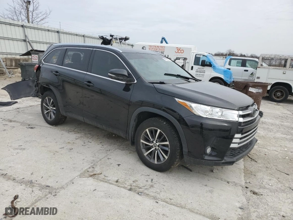 2018 Toyota Highlander SE with VIN 5TDJZRFH8JS877023, listed as a Copart auction lot 47603245 with 59,636 mi miles and Salvage Title. Bid and sale history available at carsss.com. Image 4.