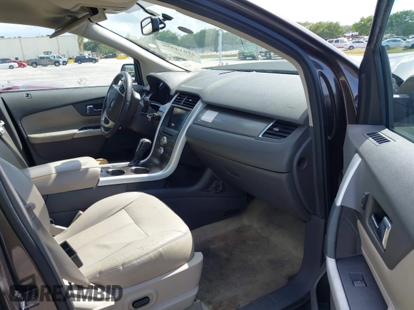 2011 Ford Edge SEL with VIN 2FMDK3JC2BBA98774, listed as a IAAI auction lot 42014358 with 178,875 mi miles. Bid and sale history available at carsss.com. Image 5.