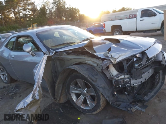 2016 Dodge Challenger SXT с VIN 2C3CDZAG0GH344813, выставлен на аукционе IAAI как лот 41091908 с пробегом 105 813 миль миль и . История ставок и продаж доступна на DreamBid. Изображение 6.