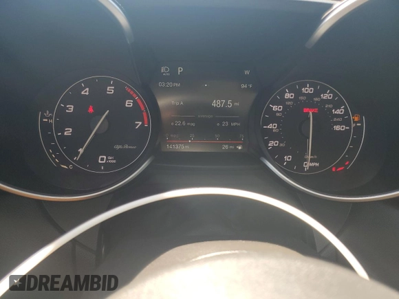 2017 Alfa Romeo Giulia Ti z VIN ZARFAECN9H7549992, wystawiony jako Copart lot #53124905 z przebiegiem 141 375 mil mil oraz Tytuł czysty. Historia ofert i sprzedaży dostępna na DreamBid. Obrazek 9.