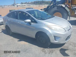 2013 Ford Fiesta S с VIN 3FADP4AJ0DM195196, выставлен на аукционе IAAI как лот 41817500 с пробегом 124 662 миль миль и . История ставок и продаж доступна на DreamBid. Изображение 1.