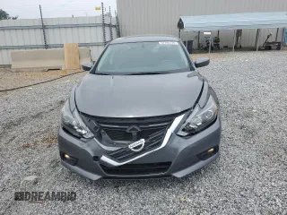2017 Nissan Altima SR z VIN 1N4AL3AP7HC136120, wystawiony jako Copart lot #57295125 z przebiegiem 84 300 mil mil oraz Szkoda całkowita • Salvage title. Historia ofert i sprzedaży dostępna na DreamBid. Obrazek 5.