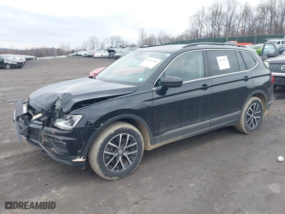 2021 Volkswagen Tiguan SE with VIN 3VV2B7AX0MM049291, listed as a IAAI auction lot 41910106 with 68,468 mi miles. Bid and sale history available at carsss.com. Image 17.