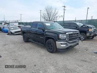 2018 GMC Sierra 1500 SLE z VIN 1GTV2MEH9JZ217033, wystawiony jako IAAI lot #41720046 z przebiegiem 38 405 mil mil oraz . Historia ofert i sprzedaży dostępna na DreamBid. Obrazek 1.