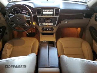 2013 Mercedes-Benz M 350 with VIN 4JGDA5JB7DA142448, listed as a Copart auction lot 49748035 with 117,601 mi miles and Clean Title. Bid and sale history available at DreamBid. Image 8.