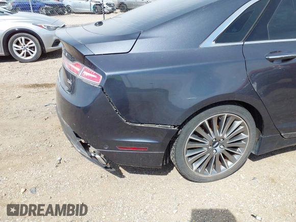 2013 Lincoln MKZ Hybrid with VIN 3LN6L2LU2DR821615, listed as a IAAI auction lot 42129870 with 137,833 mi miles. Bid and sale history available at carsss.com. Image 6.