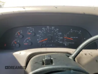 2000 Ford F-350 XL with VIN 3FTSW31F9YMA56877, listed as a Copart auction lot 62733624 with 120,595 mi miles and Salvage Title. Bid and sale history available at DreamBid. Image 9.