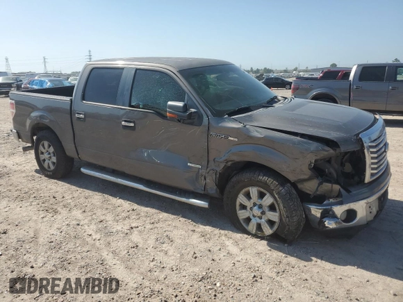 2012 Ford F-150 XL z VIN 1FTFW1CT3CKD93909, wystawiony jako Copart lot #56686405 z przebiegiem 211 700 mil mil oraz Szkody całkowita. Historia ofert i sprzedaży dostępna na DreamBid. Obrazek 4.